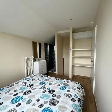 Holiday home Maison De La Marine